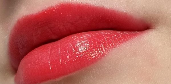 Nouveau rouge à lèvres Avon Color Shine et avis