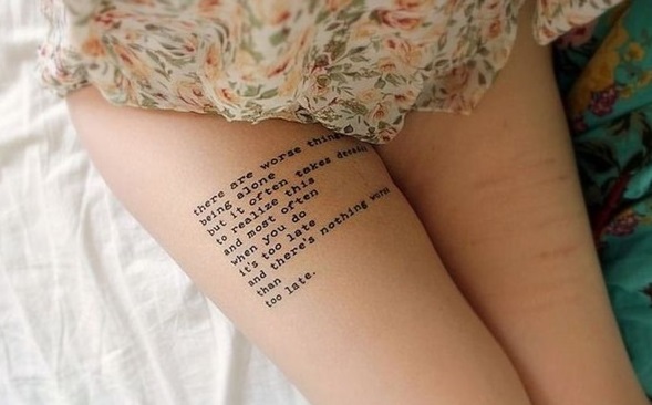 Inscriptions de tatouage pour les filles - avec sens, en latin avec traduction, beaux styles, croquis, photos