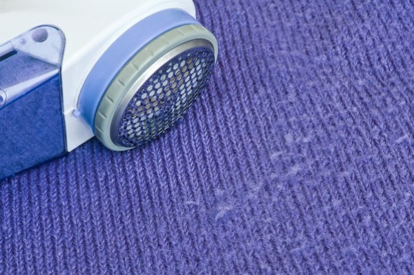 Comment se débarrasser des pellets sur les vêtements après le lavage, pour toujours, à la maison