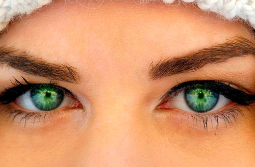 Verres colorés pour les yeux bruns. Lesquelles sont bonnes, comment choisir les meilleures lentilles de contact. Des prix