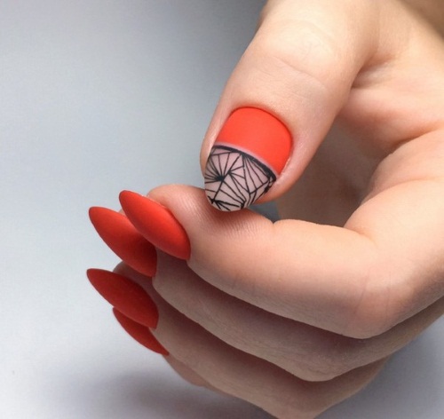 Conception des ongles en manucure avec vernis rouge. Photos, tendances de la mode 2020