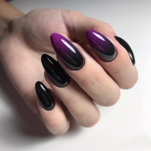 Manucure lilas avec design de vernis gel pour ongles courts et longs